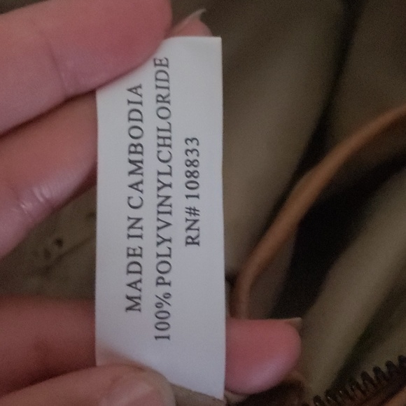 Jones New York Evalina Tote Bag - Picture 10 of 10